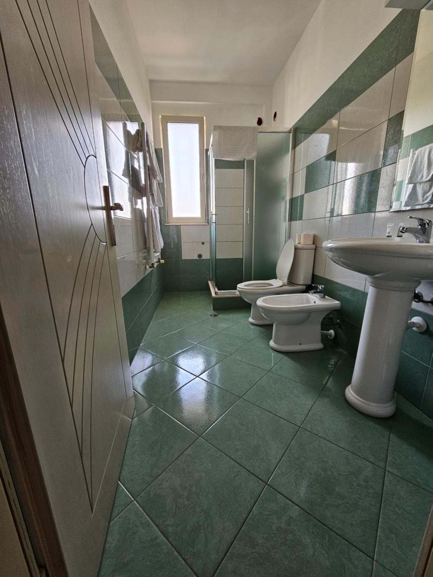 שקודר Hotel 045 מראה חיצוני תמונה